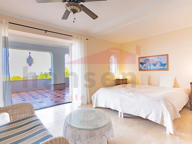 4 soverom Villa til salgs i La Herradura med svømmebasseng garasje - € 3 000 000 (Ref: 10012998)