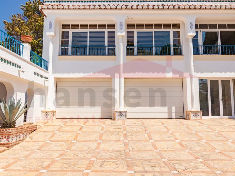 4 soverom Villa til salgs i La Herradura med svømmebasseng garasje - € 3 000 000 (Ref: 10012998)