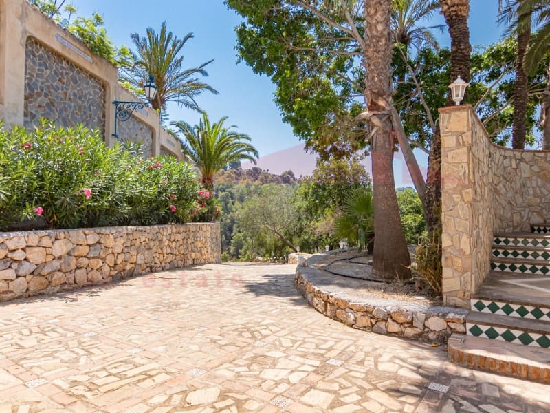 4 soverom Villa til salgs i La Herradura med svømmebasseng garasje - € 3 000 000 (Ref: 10012998)