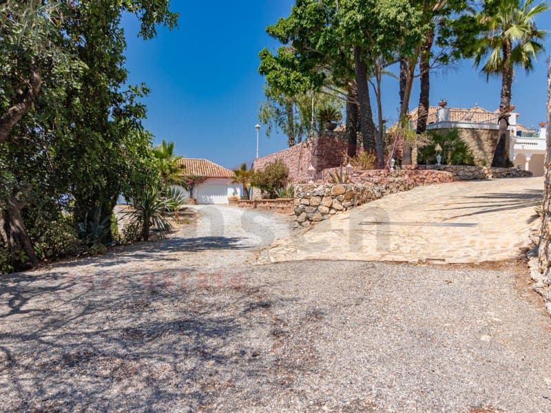4 soverom Villa til salgs i La Herradura med svømmebasseng garasje - € 3 000 000 (Ref: 10012998)