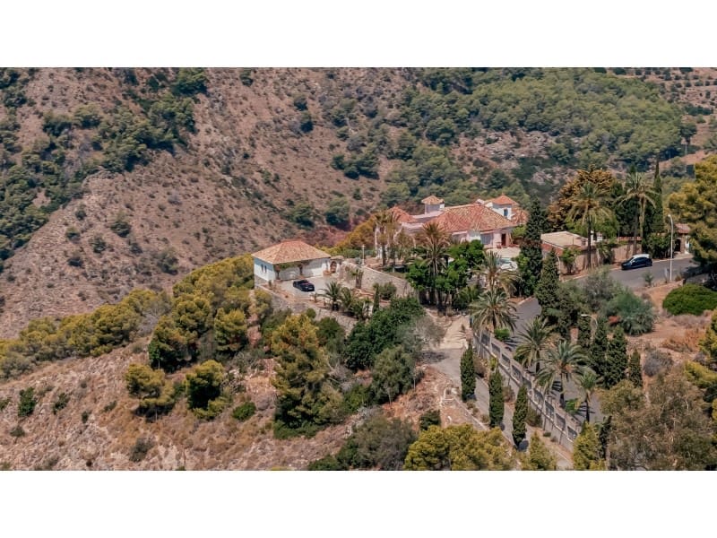 4 soverom Villa til salgs i La Herradura med svømmebasseng garasje - € 3 000 000 (Ref: 10012998)