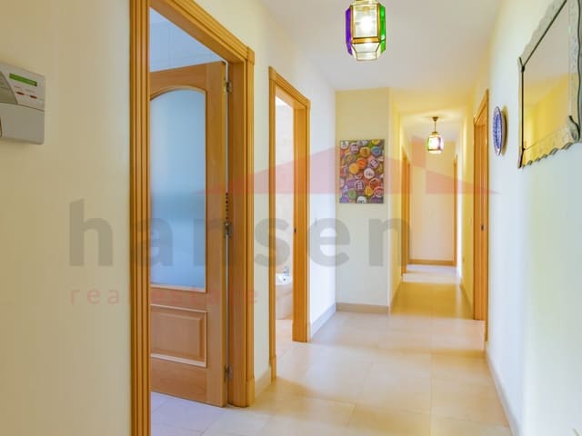 3 makuuhuone Asunto myytävänä paikassa Caleta de Vélez, Vélez-Málaga mukana uima-altaan 
autotalli - 350 000 € (Ref: 10044717)