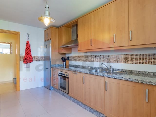 3 makuuhuone Asunto myytävänä paikassa Caleta de Vélez, Vélez-Málaga mukana uima-altaan 
autotalli - 350 000 € (Ref: 10044717)