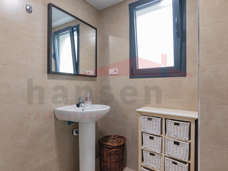 3 slaapkamer Flat te huur in Torre del Mar met zwembad garage - € 1.400 (Ref: 10044718)