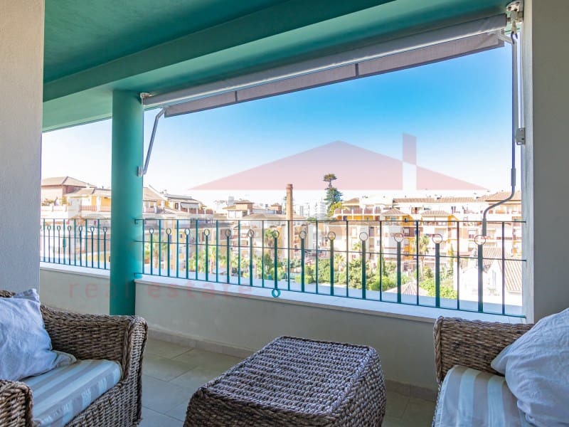 3 slaapkamer Flat te huur in Torre del Mar met zwembad garage - € 1.400 (Ref: 10044718)