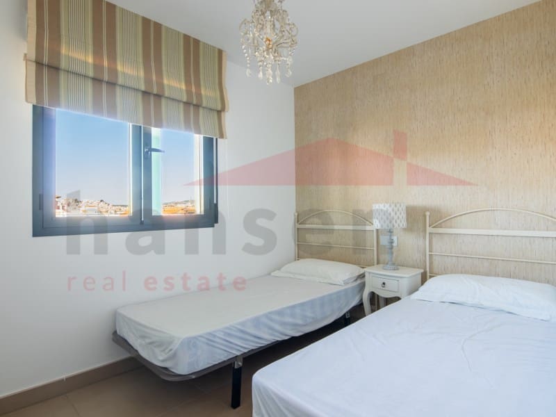 3 slaapkamer Flat te huur in Torre del Mar met zwembad garage - € 1.400 (Ref: 10044718)