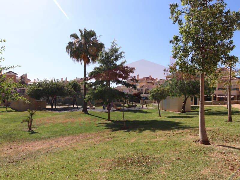1 sovrum Lägenhet till salu i Caleta de Velez - 310 000 € (Ref: 10089396)
