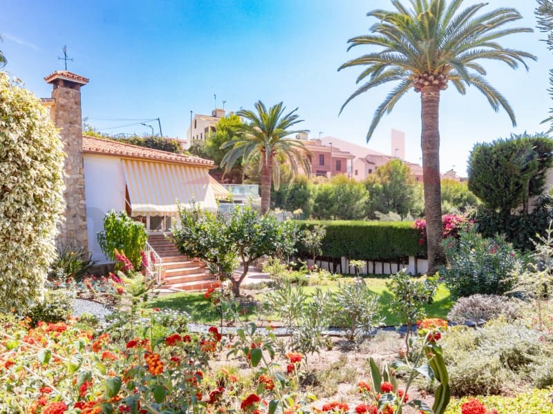 3 sovrum Villa till salu i Caleta de Velez - 599 000 € (Ref: 10089397)