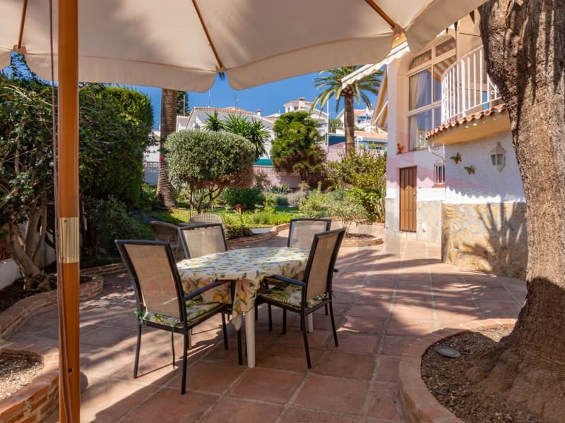 3 sovrum Villa till salu i Caleta de Velez - 599 000 € (Ref: 10089397)