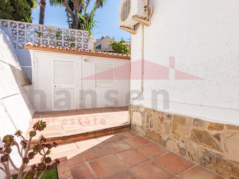 3 sovrum Villa till salu i Caleta de Velez - 599 000 € (Ref: 10089397)