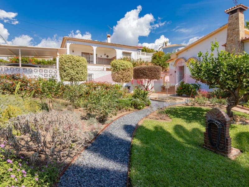 3 sovrum Villa till salu i Caleta de Velez - 599 000 € (Ref: 10089397)