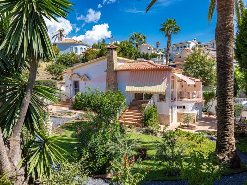 3 sovrum Villa till salu i Caleta de Velez - 599 000 € (Ref: 10089397)