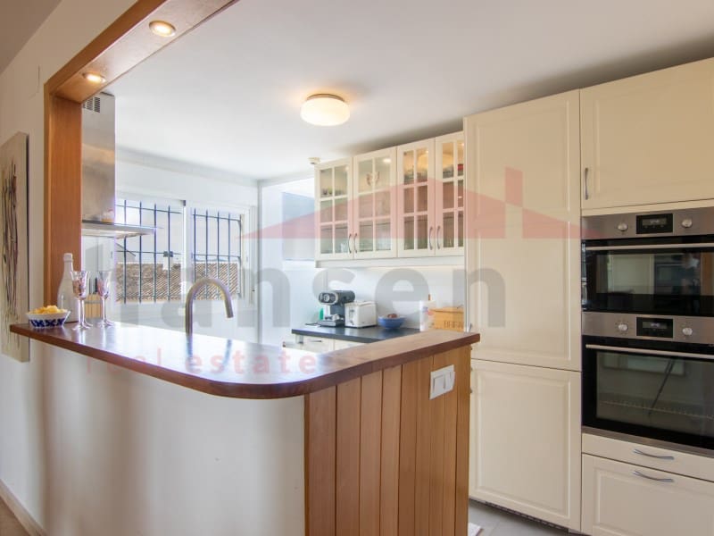 3 Zimmer Wohnung zu verkaufen in Caleta de Velez mit Garage - 459.000 € (Ref: 10184418)