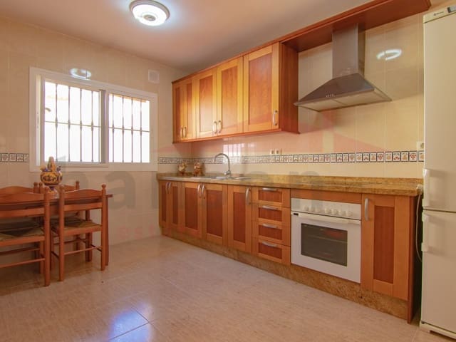 4 quarto Casa em Banda para arrendar em Almayate, Vélez-Málaga com piscina garagem - 1 500 € (Ref: 5062125)