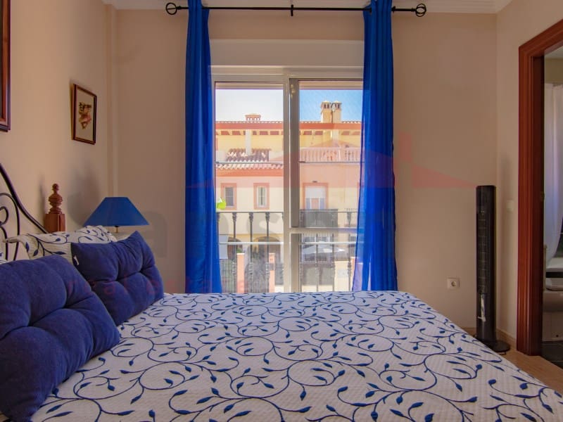 4 quarto Casa em Banda para arrendar em Almayate com piscina garagem - 1 500 € (Ref: 5062125)