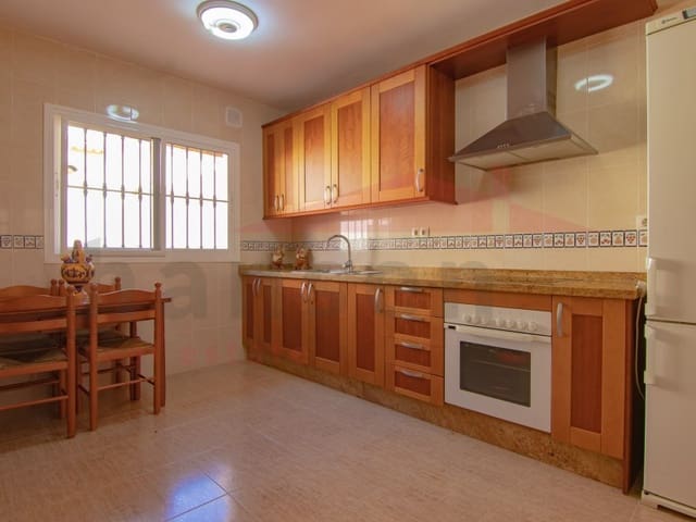 4 quarto Casa em Banda para arrendar em Almayate, Vélez-Málaga com piscina garagem - 1 500 € (Ref: 5062125)