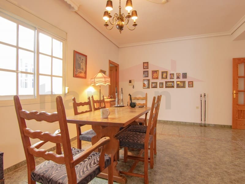 7 bedroom Townhouse for sale in Velez-Malaga - € 380,000 (Ref: 7218843)