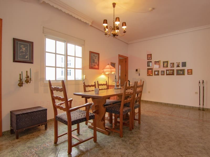 7 bedroom Townhouse for sale in Velez-Malaga - € 380,000 (Ref: 7218843)