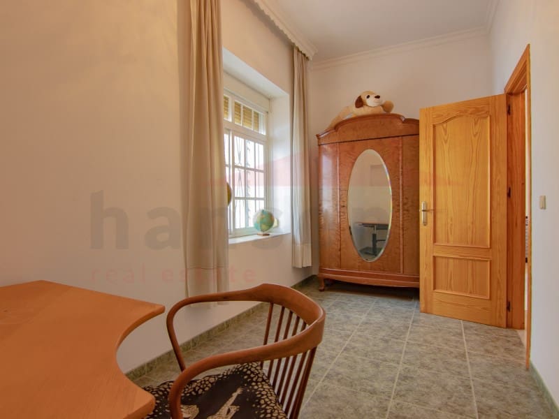7 bedroom Townhouse for sale in Velez-Malaga - € 380,000 (Ref: 7218843)