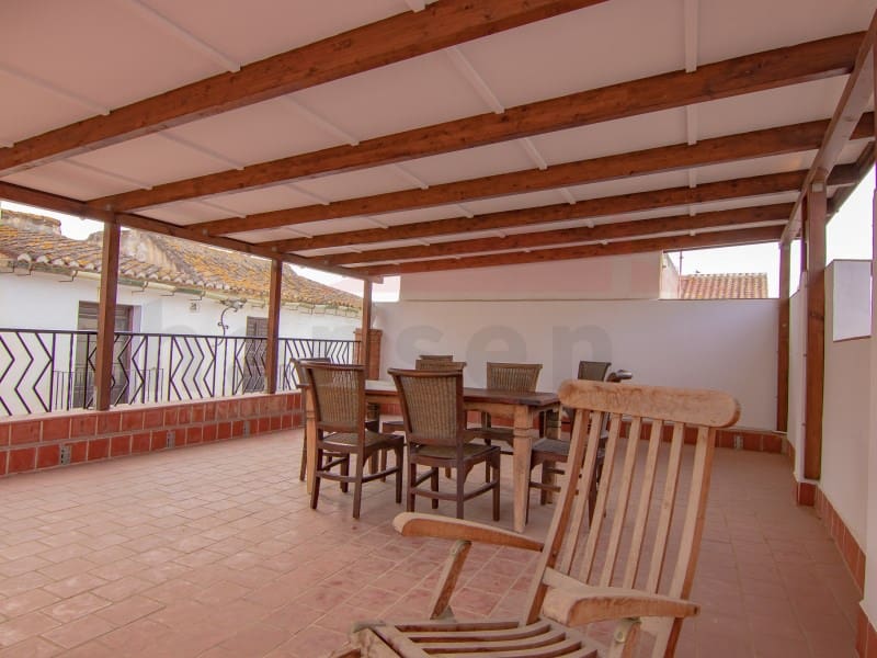 7 bedroom Townhouse for sale in Velez-Malaga - € 380,000 (Ref: 7218843)