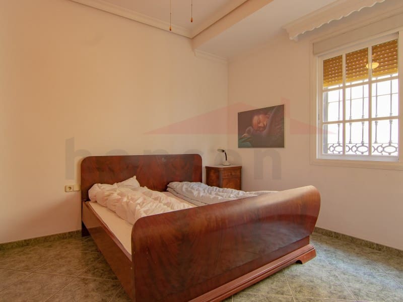 7 bedroom Townhouse for sale in Velez-Malaga - € 380,000 (Ref: 7218843)