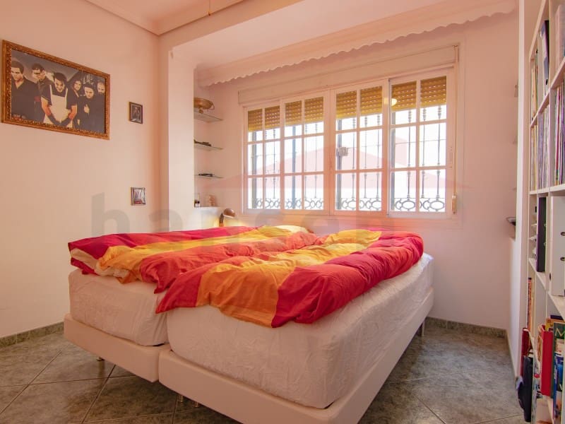 7 bedroom Townhouse for sale in Velez-Malaga - € 380,000 (Ref: 7218843)