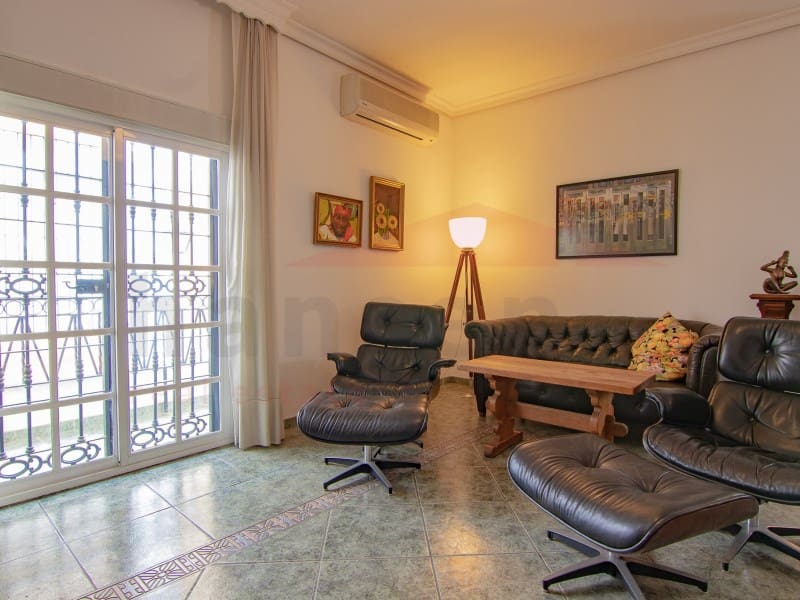 7 bedroom Townhouse for sale in Velez-Malaga - € 380,000 (Ref: 7218843)