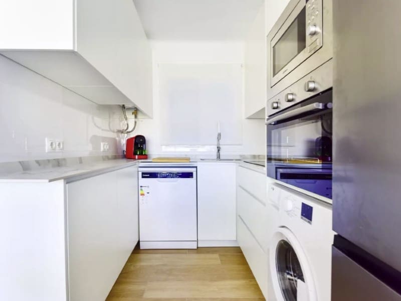 3 quarto Apartamento para arrendar em Torre del Mar - 1 000 € (Ref: 7767126)