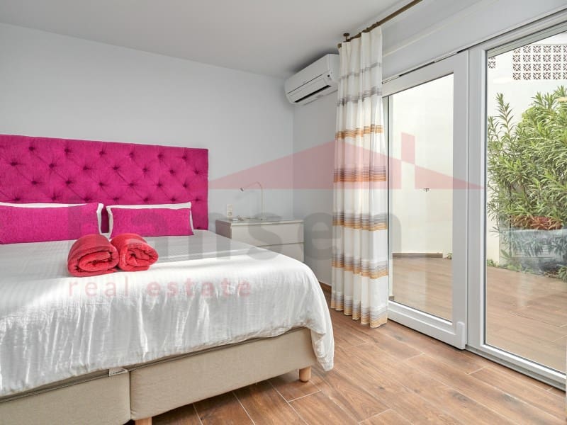 7 chambre Villa/Maison à vendre à Caleta de Velez avec piscine garage - 1 200 000 € (Ref: 7999454)