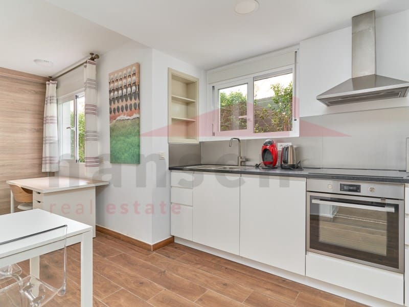 7 chambre Villa/Maison à vendre à Caleta de Velez avec piscine garage - 1 200 000 € (Ref: 7999454)