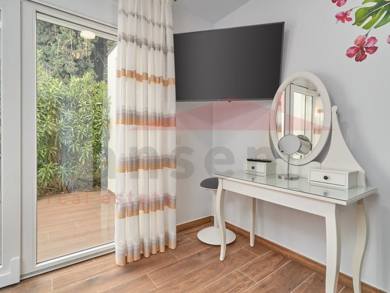 7 chambre Villa/Maison à vendre à Caleta de Velez avec piscine garage - 1 200 000 € (Ref: 7999454)