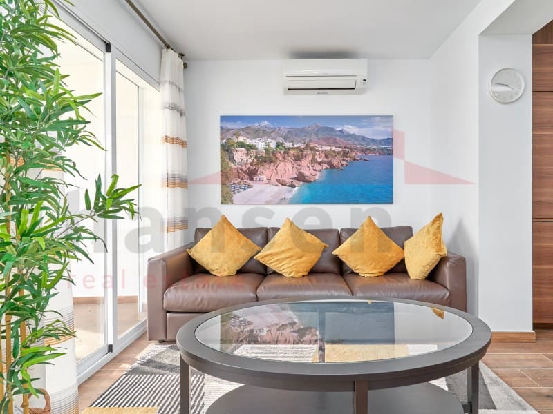 7 chambre Villa/Maison à vendre à Caleta de Velez avec piscine garage - 1 200 000 € (Ref: 7999454)