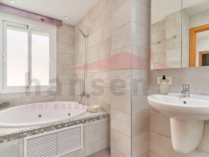 7 chambre Villa/Maison à vendre à Caleta de Velez avec piscine garage - 1 200 000 € (Ref: 7999454)