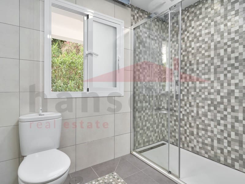 7 chambre Villa/Maison à vendre à Caleta de Velez avec piscine garage - 1 200 000 € (Ref: 7999454)