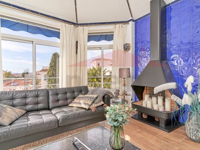 7 chambre Villa/Maison à vendre à Caleta de Velez avec piscine garage - 1 200 000 € (Ref: 7999454)