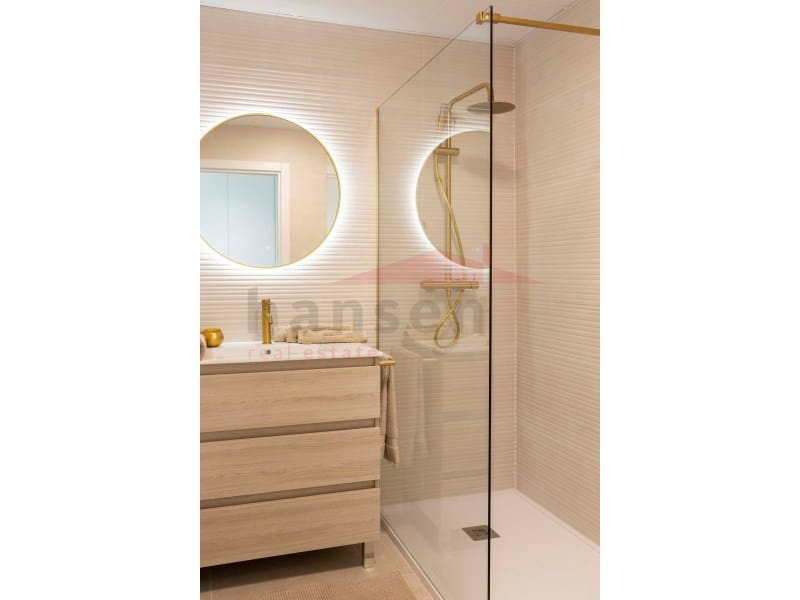 2 soveværelse Lejlighed til salg i El Penoncillo med swimmingpool garage - € 589.900 (Ref: 8203011)