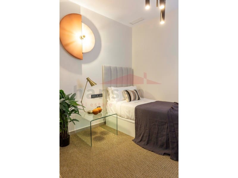 2 soveværelse Lejlighed til salg i El Penoncillo med swimmingpool garage - € 589.900 (Ref: 8203011)