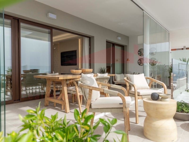 2 soveværelse Lejlighed til salg i El Penoncillo med swimmingpool garage - € 589.900 (Ref: 8203011)