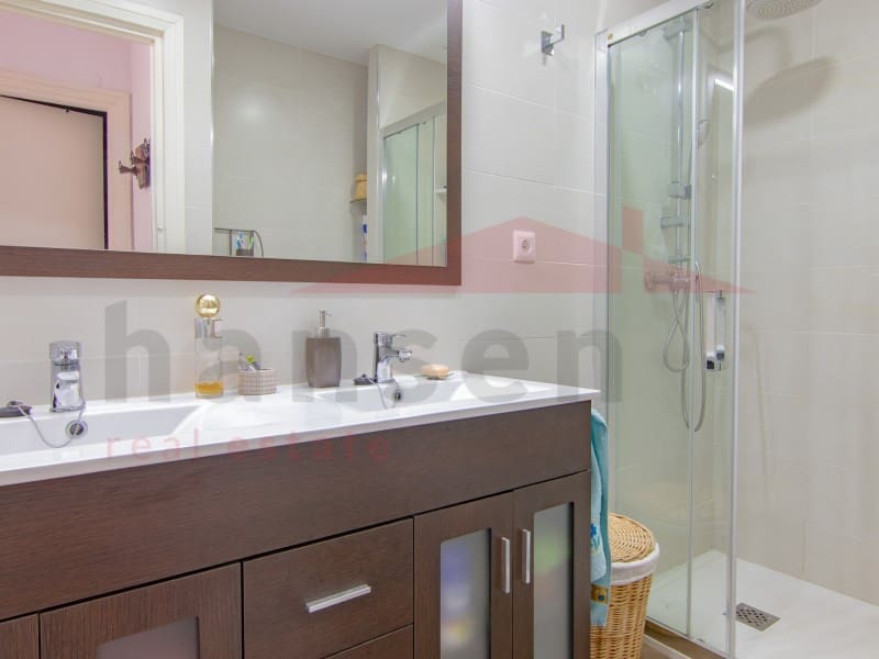 2 bedroom Flat for rent in Torre del Mar - € 900 (Ref: 8575215)