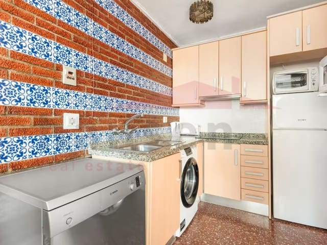 2 makuuhuone Asunto vuokrattavana paikassa Torre del Mar, Vélez-Málaga - 900 € (Ref: 8575215)