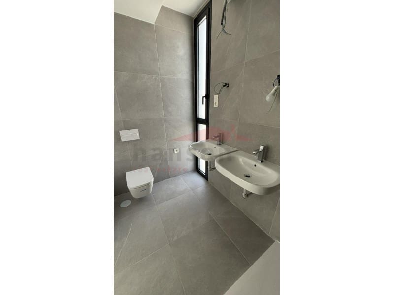 3 soveværelse Semi-Rækkehus til salg i Torre del Mar med garage - € 579.900 (Ref: 8656541)