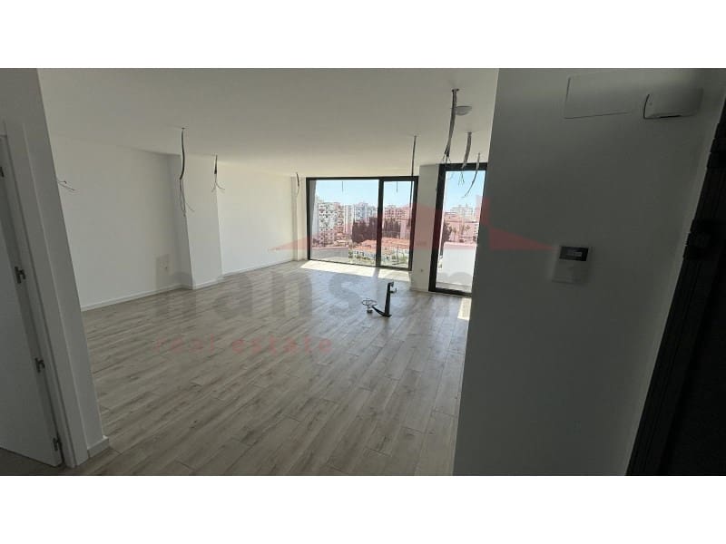 3 soverom Kjedet enebolig til salgs i Torre del Mar med svømmebasseng garasje - € 579 900 (Ref: 8656542)