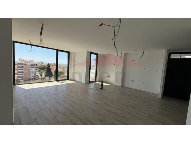 3 slaapkamer Halfvrijstaande villa te koop in Torre del Mar, Vélez-Málaga met zwembad garage - € 579.900 (Ref: 8656542)