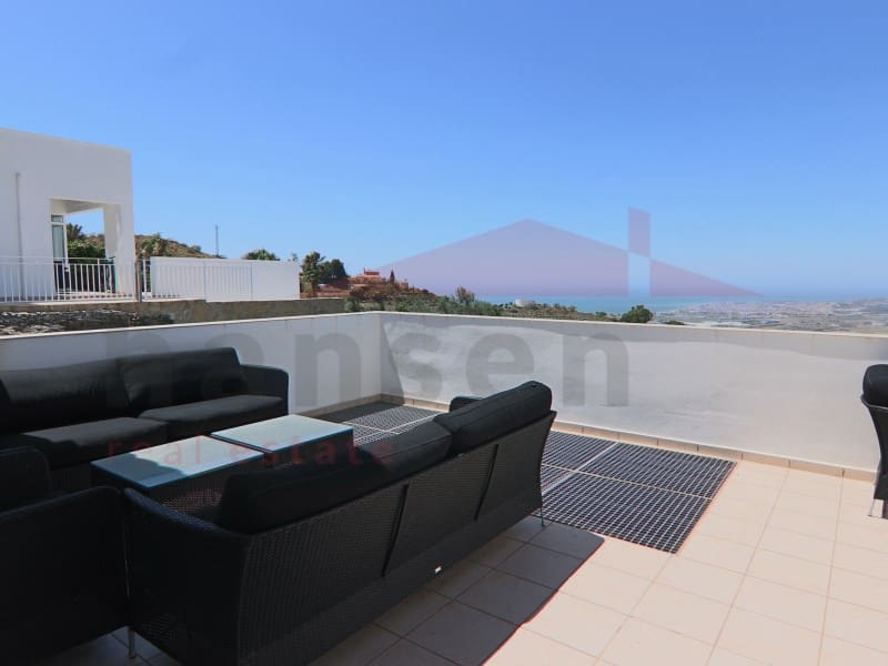 4 soveværelse Semi-Rækkehus til leje i Algarrobo med swimmingpool garage - € 2.000 (Ref: 8869825)