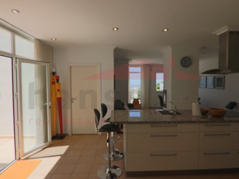 4 soveværelse Semi-Rækkehus til leje i Algarrobo med swimmingpool garage - € 2.000 (Ref: 8869825)