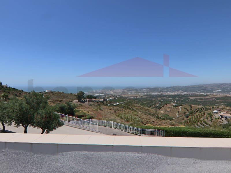 4 soveværelse Semi-Rækkehus til leje i Algarrobo med swimmingpool garage - € 2.000 (Ref: 8869825)