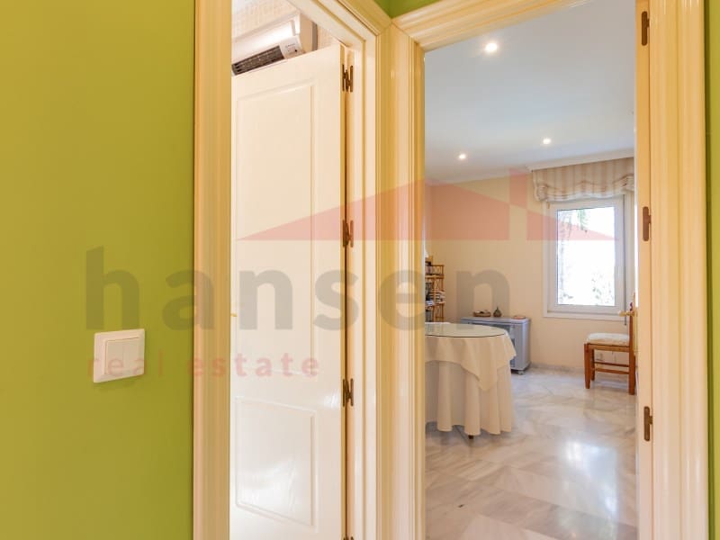 3 soveværelse Villa til salg i Almayate med swimmingpool garage - € 660.000 (Ref: 9026647)