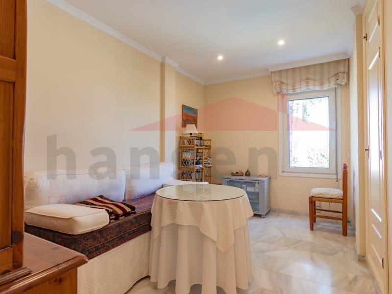 3 soveværelse Villa til salg i Almayate med swimmingpool garage - € 660.000 (Ref: 9026647)