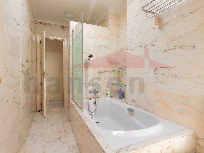 3 soveværelse Villa til salg i Almayate med swimmingpool garage - € 660.000 (Ref: 9026647)