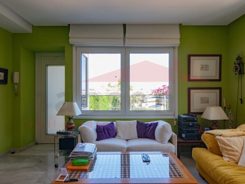 3 soveværelse Villa til salg i Almayate med swimmingpool garage - € 660.000 (Ref: 9026647)